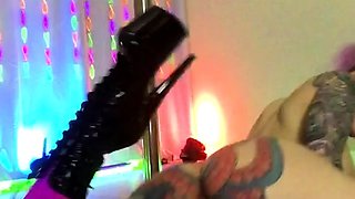 Blonde emo amateur solo masturbation