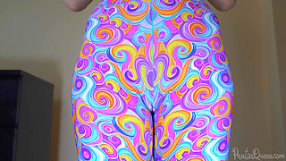 Blonde reveals huge camel toe pussy while tight shorts try on haul