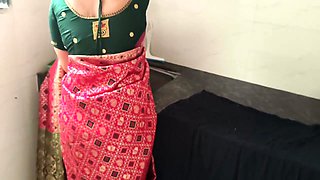 Desi Maal Ko Ghar Pe Bulakar Choda Clear Hindi Audio