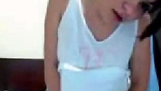 Filipina Webcam Girl Fingering Herself
