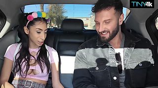Sona bella hooks up with Big Cock on the rail home