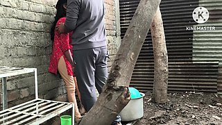 Indian Desi Bhabhi Sex in Forest - Bhabhi Was Sitting at Home in a Mood, Her Boyfriend Went Behind Her House and Fucked Ass.