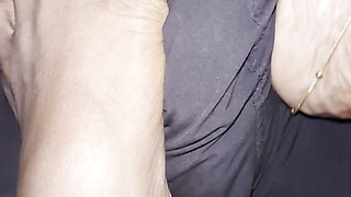 Step sister gives a feet job for stepbrother