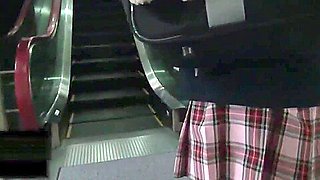 Young japanese girl get fucked in public toilet Heydouga 4017-PPV195-4 Riho