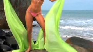 Brunette hardcore blowjob