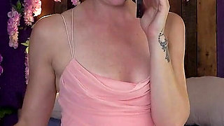 Cuckold Humiliation - I Play with My Pussy for My Hot Friend, Not You