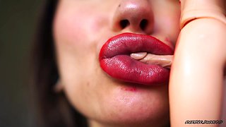 Hungry Giantess Dangerous BlowJob