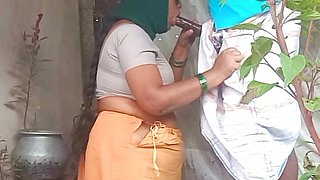 Big cock blowjob with Indian aunty