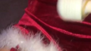 French Milf Noel Masturbates With Vibrator For Xmas