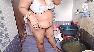 Indian Desi Aunty Nude Shower in Bathroom