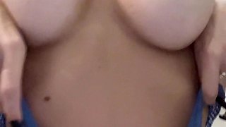 Slutty amateur flashing her big boobs in the backseat