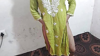 School girl ko jabar dasti doodh daba daba kar pela