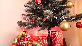 Andre Love In // Christmas Blowjob From Mrs. Claus