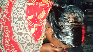 Desi wife Ne night mein utha Kar chudai ki