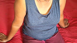 Asian MILF StepMom so Horny Viral Video