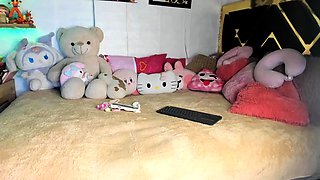 Big boobs webcam slut toys her asshole