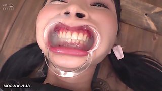 Kana Yura A N A V 006, Public Toilet