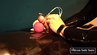 Edging in a Vacuumbed with Electro, Toys Combined with Some Hand Deepthoating and Loads of Spit.
