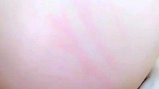 Tizi ouazou ta9vaylith plays with her pink