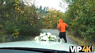Vip4k. random passerby scores fantastic bride in the wedding limo
