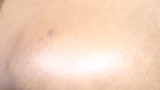 Madison - Petite bilingual immigrant solo