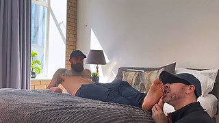 Straighty amateur hunk turns gay