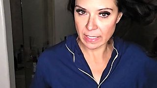 Love Chat Big Boobs Brunette Masturbating For Cam