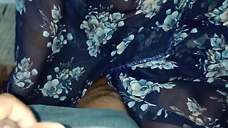 Khoobsurat Kali sadi mein meri bhabhi Badi khubsurat bhabhi ki moti gand land chusa kar mere land per bithakar ke bhabhi ki chudai ki meri s