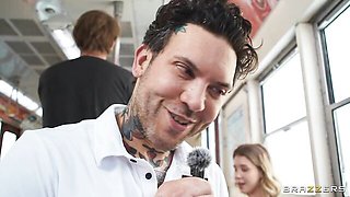 Brazzers Exxtra - missionary action