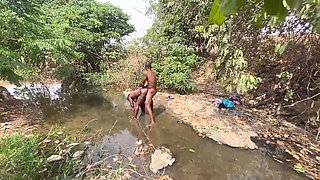 Curvaceous Dark-skinned skinned Ebony Prepared to be devored at the Fountain