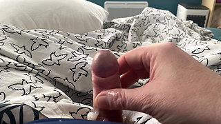 My very small cock cuming