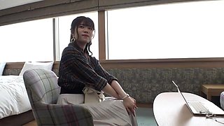 清楚で爽やかな美女のとろけるディープキスから始まるスロー前戯