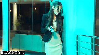 Sultry Sexy Vanessa's riding dirt