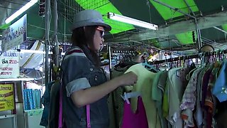 Tongue pierced Thai MILF gets picked up