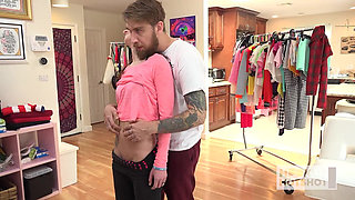 Bts - Slutty Avery Moon Asks Bryan Gozzling for Rough Sex!