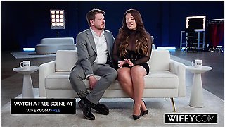 Dan Damage, Hollywood Cash And Jamie Knoxx In Gorgeous Curvy Hotwife Lacy Gets Blindfolded For The Ultimate Gangbang Surprise