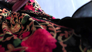 Outdor video.I met a girl in an auto and took her home to work at a beauty parlor and fucked her.