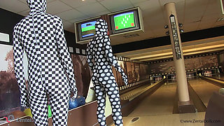 Zentaidolls Visit the Bowling Alley