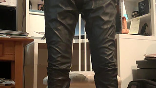 Clemence Dior presents: Patronne Cochonne!