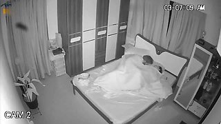 Indian Bhabhi Displays and Finger-tickling and Tearing up