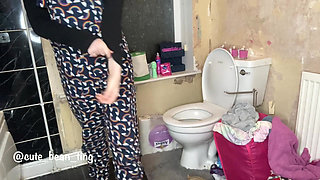 The Toilet Voyeur