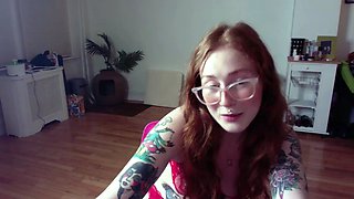 Amateur brunette ariana marie solo toying