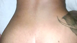 I put on all fours a brunette mother-in-law and give her cock until I cum in her black and hairy close