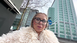 Sandie Candy Cumwalk