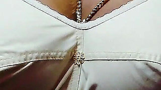 Desi Bhabhi Sex with Boyfriend in Hotel Room Enjoys