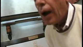 Young Beauty Makes Herself Available to Old Geezer