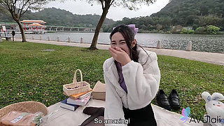 POV Date with Dominant Goddess Li Er