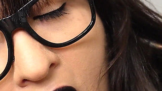 Inexperienced Nerdy Goth Tries Cock