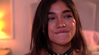 Big boobed Memphis Monroe masturbates in stocking