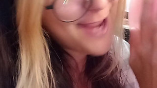 Bunny Looner Teach You How to Inflate a Balloon [eng Subs]